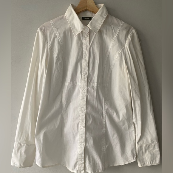 Women’s blouse - Picture 1 of 4